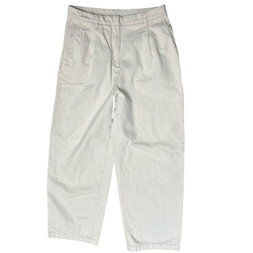 Calvin Klein Men's Relaxed Jeans in Light Gray